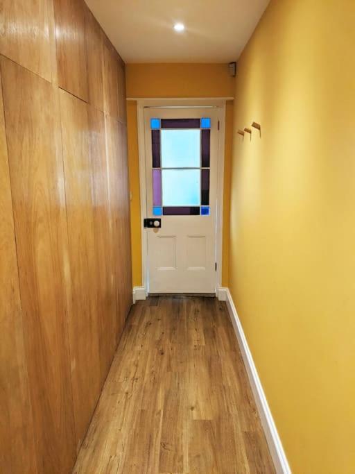 Stylish And Colourful Flat Minutes From The Beach Margate Exteriör bild
