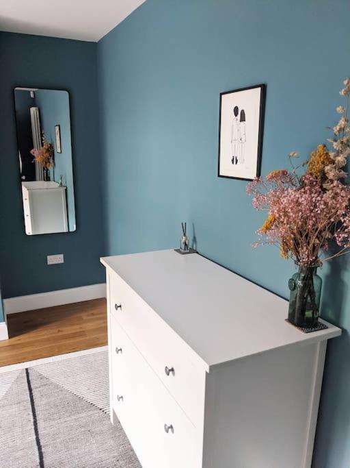 Stylish And Colourful Flat Minutes From The Beach Margate Exteriör bild